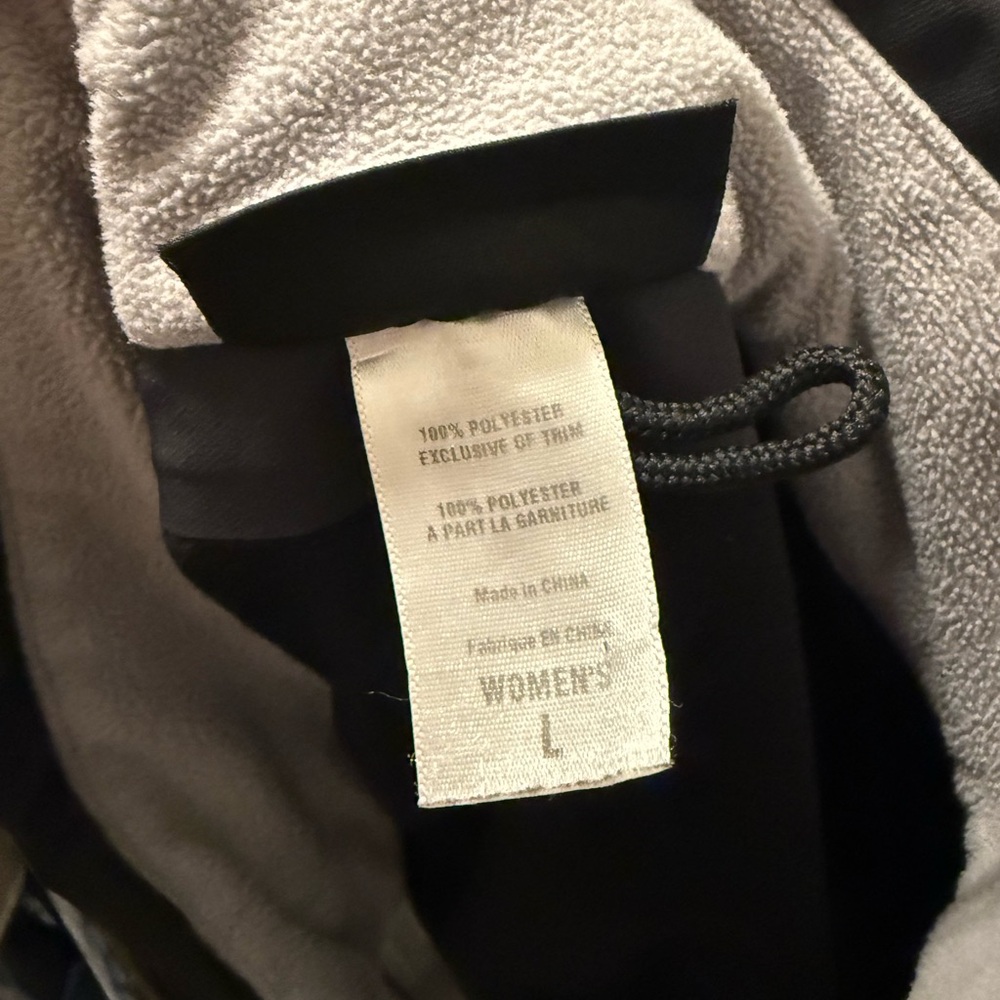 Patagonia Women’s Softshell Jacket Full Zip Black Gray Outdoor - Picture 10 of 10